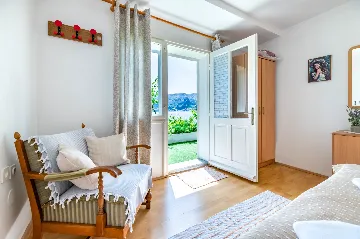 1-Bedroom Apartment with Sea-View Balcony in Baška