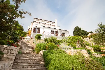 1-Bedroom Apartment with Sea-View Balcony in Baška