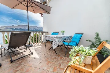 Studio in Baška for 2 Guests with Sea-View Terrace
