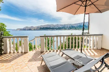 Studio in Baška for 2 Guests with Sea-View Terrace