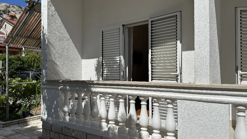 Baška Double Room B&B for 2 with Breakfast
