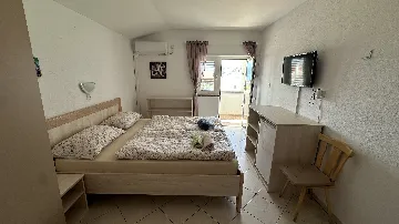 Baška Bed & Breakfast Room for 2 with Sea-View Balcony