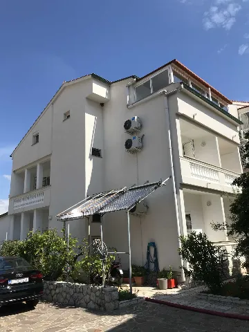 Bed & Breakfast Room in Baška for 2 Guests