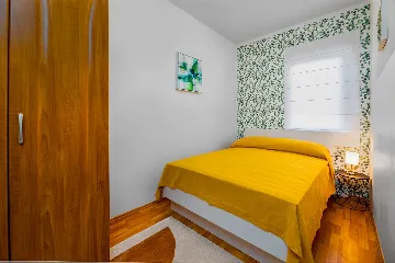 2-Bedroom Apartment in Baška with Terrace & Parking