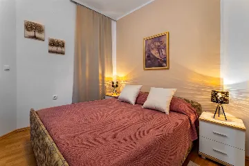 2-Bedroom Apartment in Baška with Terrace & Parking