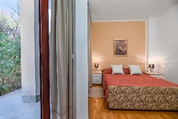 2-Bedroom Apartment in Baška with Terrace & Parking