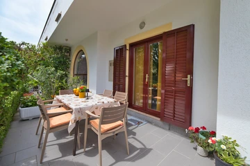 2-Bedroom Apartment in Baška with Terrace & Parking