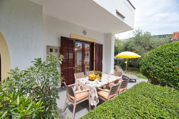 2-Bedroom Apartment in Baška with Terrace & Parking