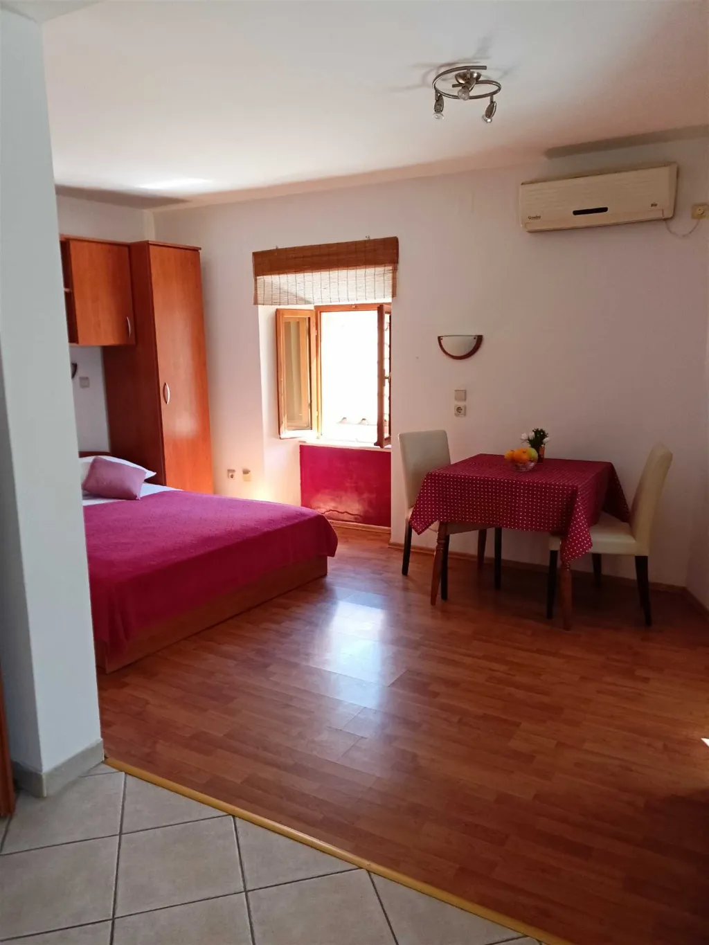 Air-Conditioned Studio in Dubrovnik with Fortress Views