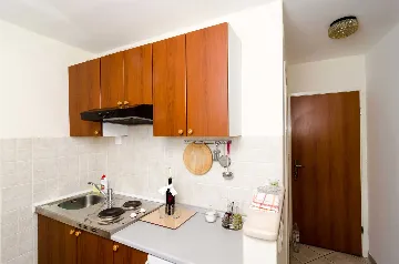 Air-Conditioned Studio in Dubrovnik with Fortress Views