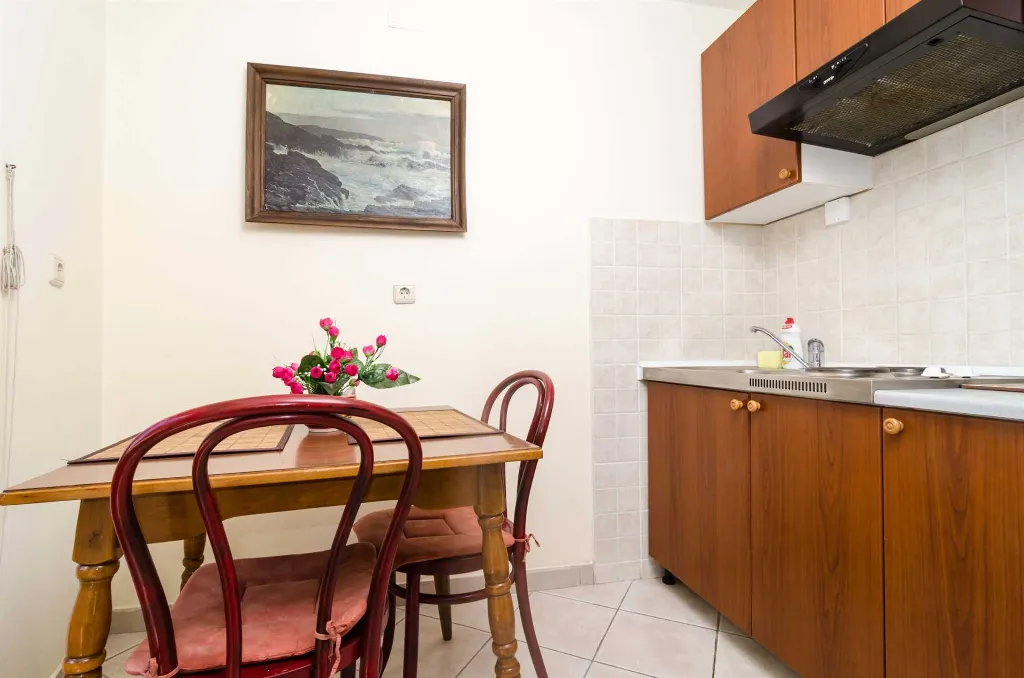 Air-Conditioned Studio in Dubrovnik with Fortress Views
