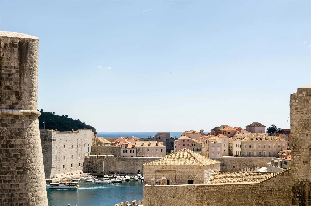 Air-Conditioned Studio in Dubrovnik with Fortress Views