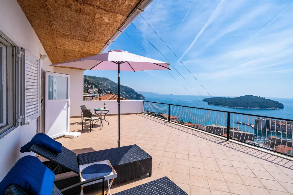 Dubrovnik 1-Bedroom Apartment with Terrace View