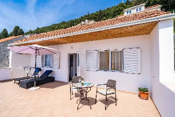 Dubrovnik 1-Bedroom Apartment with Terrace View