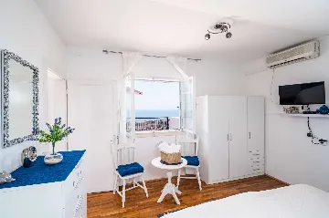 Dubrovnik 1-Bedroom Apartment with Terrace View