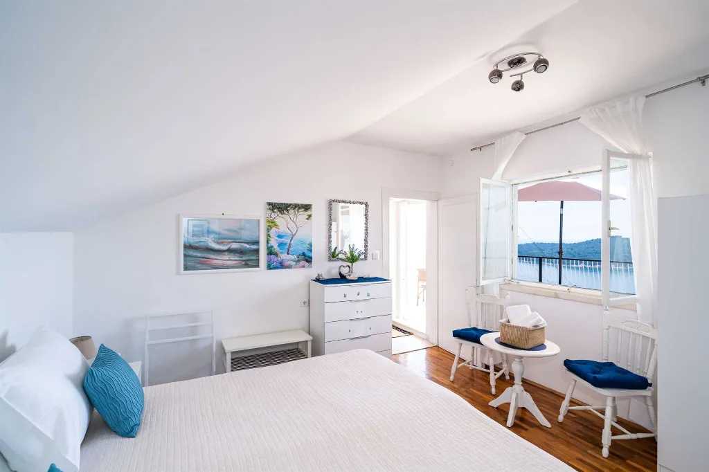 Dubrovnik 1-Bedroom Apartment with Terrace View