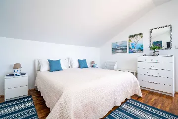 Dubrovnik 1-Bedroom Apartment with Terrace View