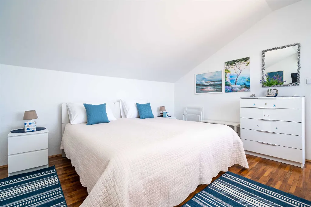 Dubrovnik 1-Bedroom Apartment with Terrace View