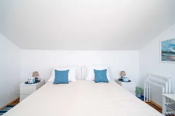 Dubrovnik 1-Bedroom Apartment with Terrace View