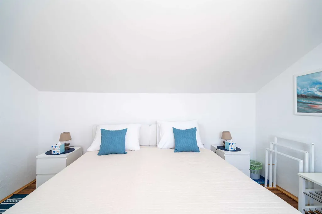 Dubrovnik 1-Bedroom Apartment with Terrace View