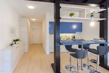 Dubrovnik Lapad One-Bedroom Loft Apartment for 4