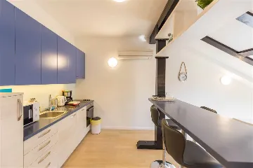 Dubrovnik Lapad One-Bedroom Loft Apartment for 4