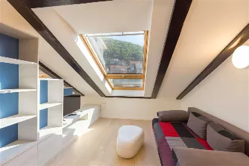 Dubrovnik Lapad One-Bedroom Loft Apartment for 4