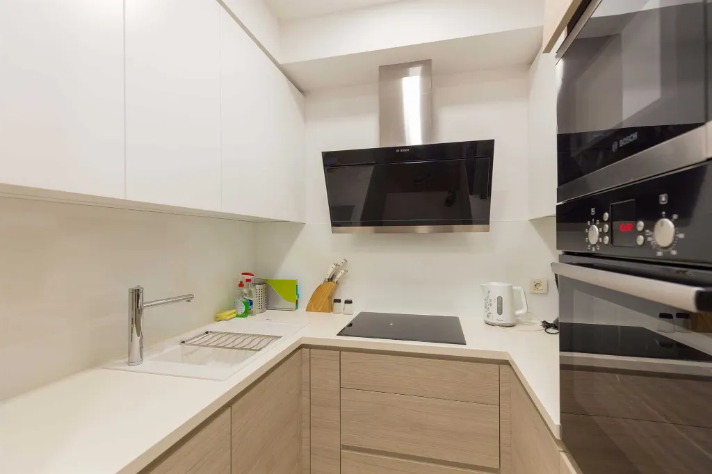 2-Bedroom Apartment in Dubrovnik with Sea-View Balcony