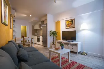 Dubrovnik Duplex Apartment with Terrace for 2