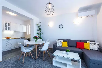 Dubrovnik 3-Bedroom Apartment with Balcony & Sea View