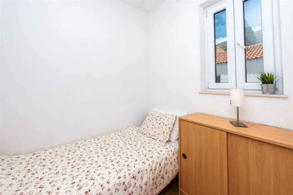 Dubrovnik 3-Bedroom Apartment with Balcony & Sea View