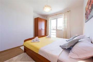 Dubrovnik 3-Bedroom Apartment with Balcony & Sea View