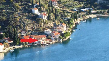 Dubrovnik Zaton Apartment with Sea Access & Terrace