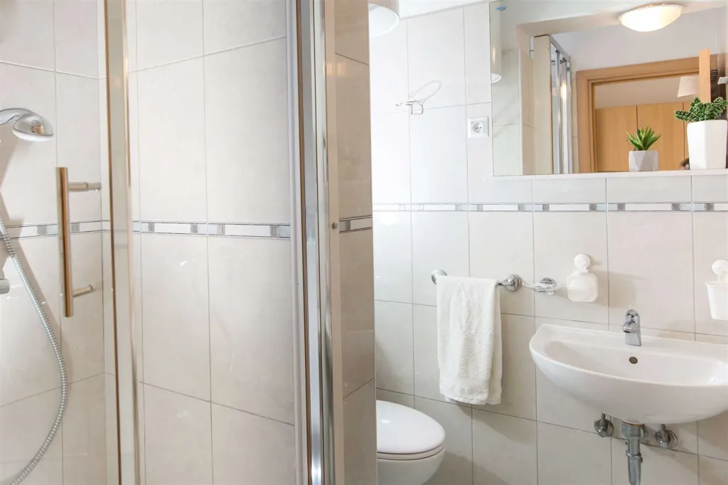 Double Room with Balcony and Sea View in Dubrovnik