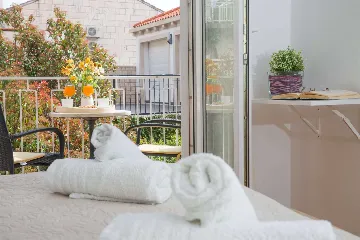 Double Room with Balcony and Sea View in Dubrovnik