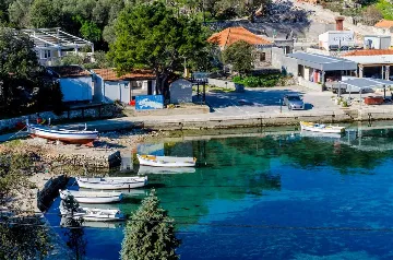 One-Bedroom Apartment with Sea View in Pomena