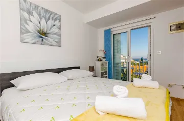 One-Bedroom Apartment with Sea View in Pomena