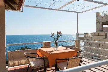 One-Bedroom Apartment in Dubrovnik with Sea View Terrace