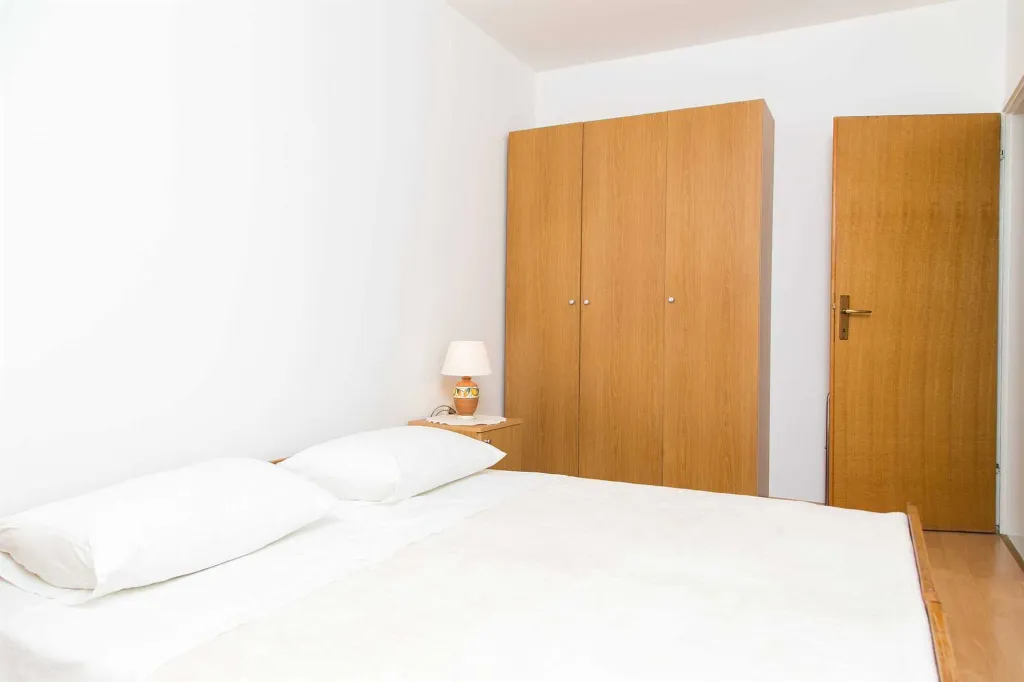 One-Bedroom Apartment in Dubrovnik with Sea View Terrace