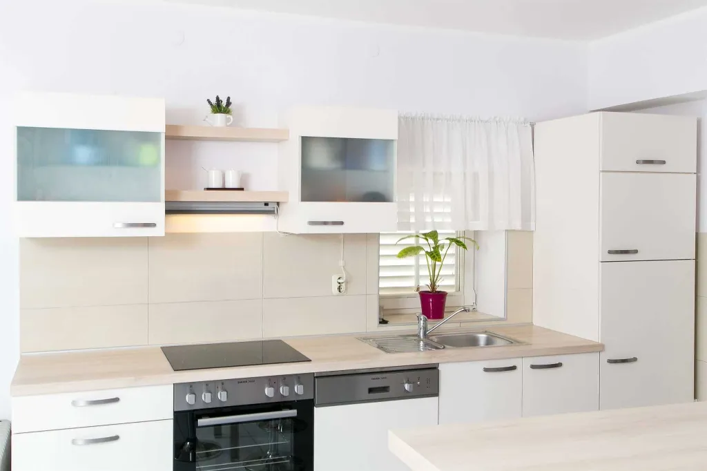 One-Bedroom Apartment Dubrovnik with Balcony Sea View