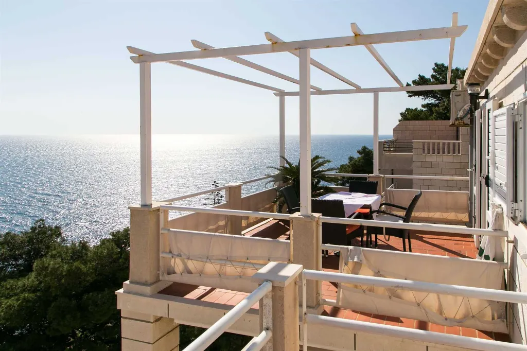 One-Bedroom Apartment Dubrovnik with Balcony Sea View