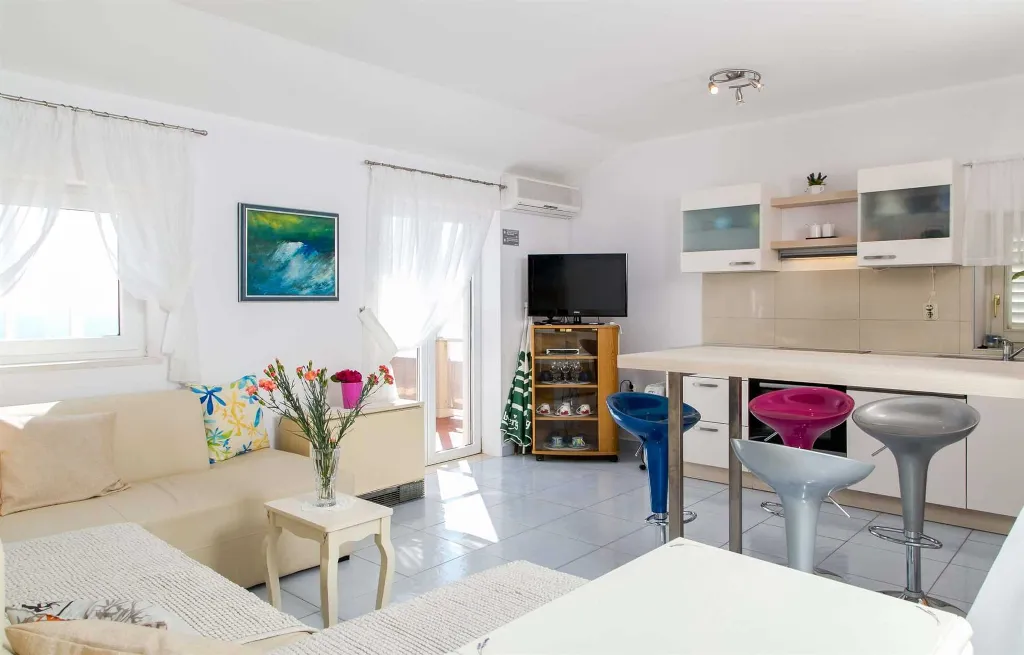One-Bedroom Apartment Dubrovnik with Balcony Sea View
