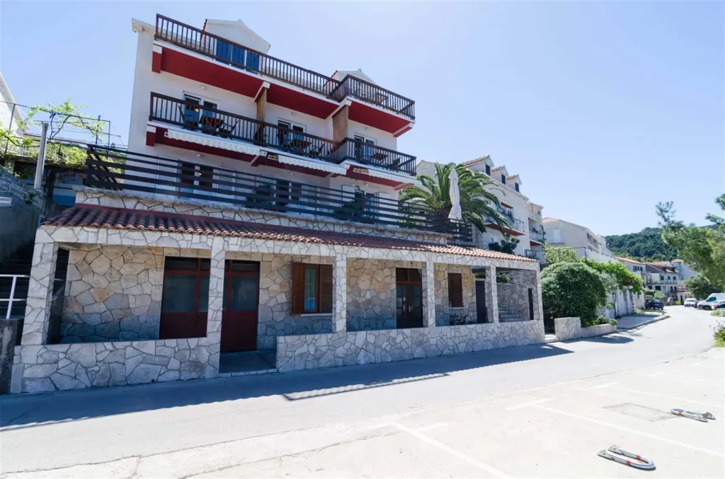 Polače One-Bedroom Apartment with Sea-View Balcony