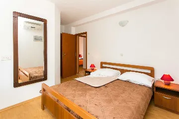 Two-Bedroom Apartment with Sea-View Terrace in Mljet