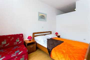 Two-Bedroom Apartment with Sea-View Terrace in Mljet