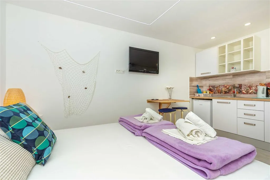 Dubrovnik Studio for 2 with Terrace & Spa Jacuzzi