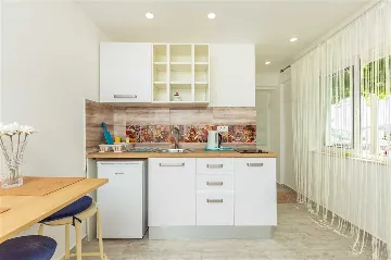 Dubrovnik Studio for 2 with Terrace & Spa Jacuzzi