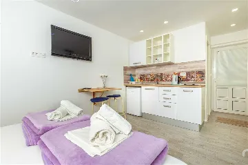 Dubrovnik Studio for 2 with Terrace & Spa Jacuzzi