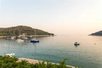 One-Bedroom Apartment in Mljet with Sea View