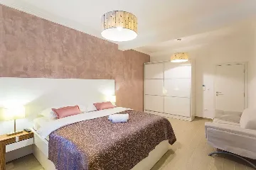 Deluxe Apartment in Saplunara, Mljet for 5